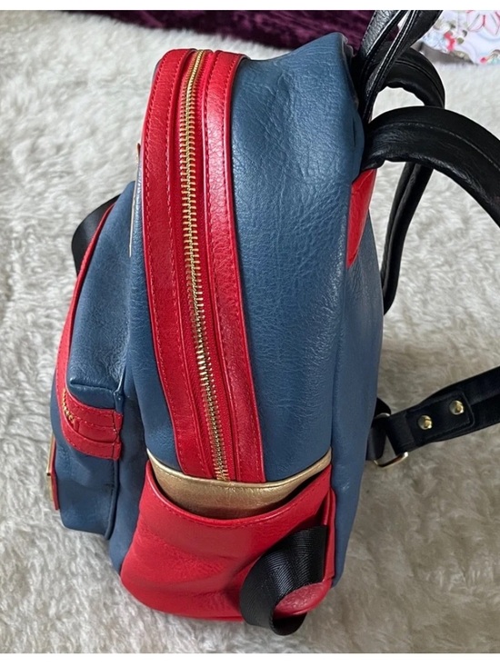 Loungefly Captain Marvel Red and Blue Star small Backpack main image 11